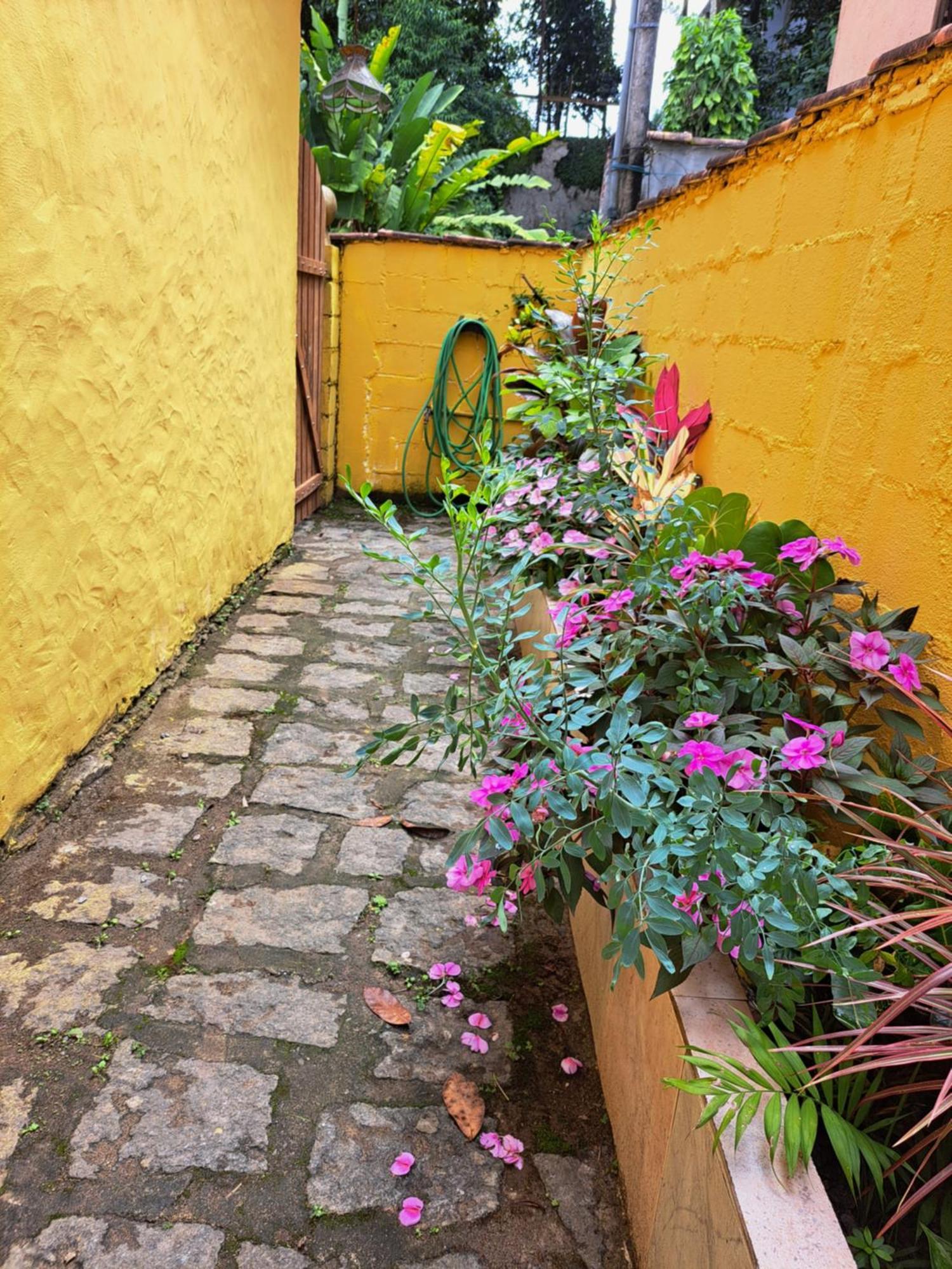 Casa Ilhabela Entre A Praia Grande & Juliao Экстерьер фото